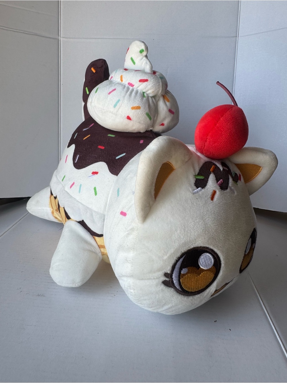 Aphmau Meemeows 11" Plush Vanilla Ice Cream Sundae Cone Sprinkles Cat